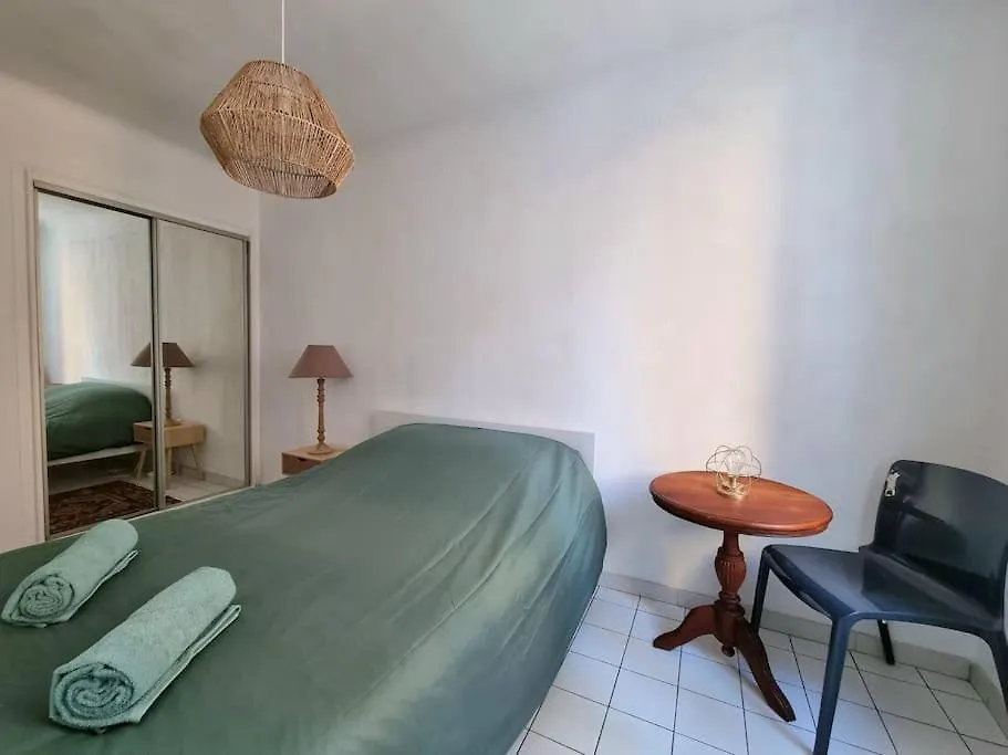Appartement Centre Historique Ascenseur Rue Calme Aix-en-Provence