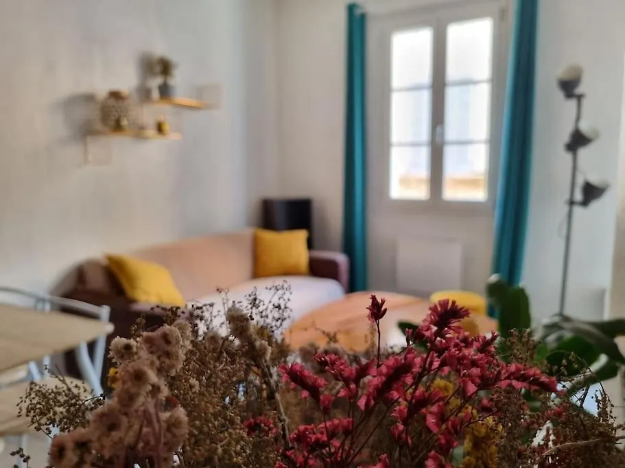 Appartement Centre Historique Ascenseur Rue Calme Aix-en-Provence 0*,